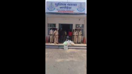 खिलचीपुर: छापीहेड़ा पुलिस की कार्रवाई: संडावता किराना दुकान चोरी के तीन शातिर चोर गिरफ्तार, चोरी का माल और वाहन जब्त