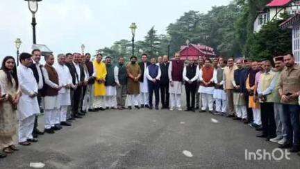 बड़सर: विधायक इंद्रदत्त लखनपाल ने भाजपा नेताओं के साथ महामहिम राज्यपाल शिव प्रताप शुक्ल से शिमला में की भेंट
