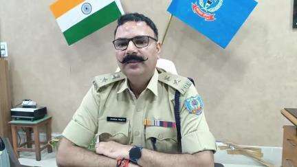 कोडरमा: कोडरमा और झुमरीतिलैया में चेन स्नैचिंग करने के मामले में तीन आरोपियों की हुई पहचान, पुलिस अधीक्षक ने दी जानकारी