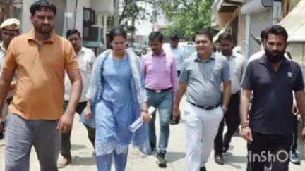 पलवल: पलवल DC ने किया ड्रेनेज सिस्टम का निरीक्षण, मेडिकल वेस्ट नालों में डालने पर होगी कार्रवाई