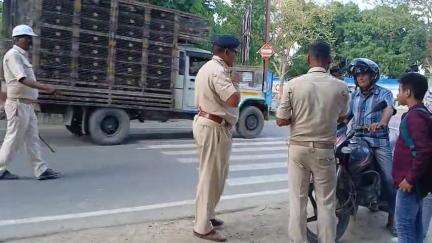 बेतिया: बेतिया में वाहन जांच अभियान, ₹1 लाख 83 हजार का जुर्माना वसूला गया