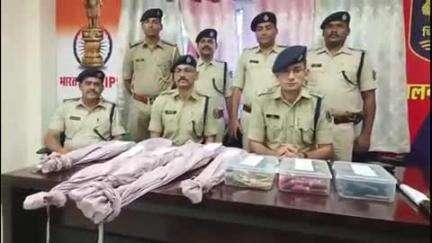 बिहार: नालंदा पुलिस ने बैगना बाद मोहल्ले में अकबर मालिक के घर से हथियार और कारतूस बरामद किए, आरोपी गिरफ्तार