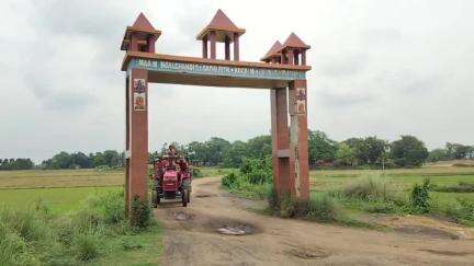 মঙ্গলকোট: কোগ্রামে সতীপীঠ ও কবি কুমুদ রঞ্জন মল্লিকের বাড়ি যাওয়ার রাস্তাটির বেহাল, সমস্যায় স্থানীয়রা #jansamasya