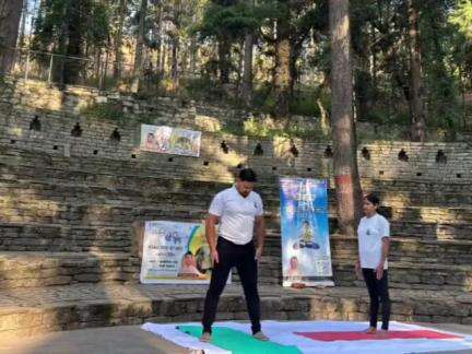 पौड़ी: कंडोलिया थीम पार्क में योग का प्रसारण शुरू, लोग घर बैठे विभागीय यूट्यूब चैनल पर जुड़ सकते हैं