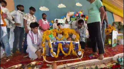 जौरा: जौरा ग्राम छड़ेह में श्रीमद् भागवत कथा में हुआ भगवान श्री कृष्ण का जन्म, हज़ारों लोग पहुंचे