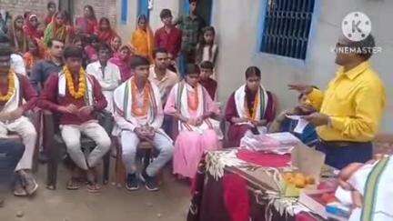 चैनपुर: मैट्रिक परीक्षा में जिले में आठवां और प्रखंड में प्रथम स्थान पाने वाले विद्यार्थी को नरसिंहपुर पथर मुखिया
