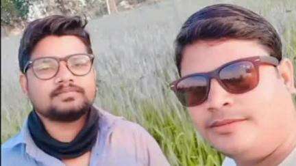 झांसी: नई कार से दतिया जा रहे मामा-भांजे की भोजला गांव में सड़क हादसे में मौत, परिजनों का आरोप- शव से चेन और अंगूठी गायब