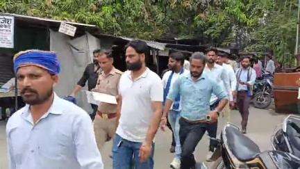 सहारनपुर: दीवानी न्यायालय में आजाद समाज पार्टी के काशीराम नगीना सांसद ने यूपी सरकार पर किया हमला