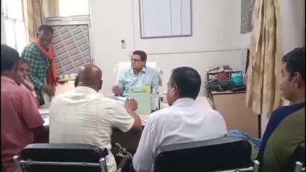 सवाई माधोपुर: सवाई माधोपुर सर्किट हाउस रोड पर संयुक्त निदेशक ने कृषि विभाग में विकसित कृषि संकल्प अभियान को लेकर की प्रेस वार्ता