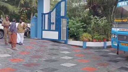 മുകുന്ദപുരം: സർവീസ് വെട്ടിച്ചുരുക്കി, ഇരിങ്ങാലക്കുടയിൽ പെർമിറ്റ് ലംഘനം നടത്തിയ സ്വകാര്യ ബസ് പിടികൂടി