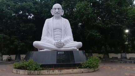 నగరంలోని గాంధీ నగర్‌ పార్కులో వెదజల్లుతున్న దుర్గంధం, పట్టించుకోని అధికారులు, ఇబ్బంది పడుతున్న వాకర్స్ #localissue