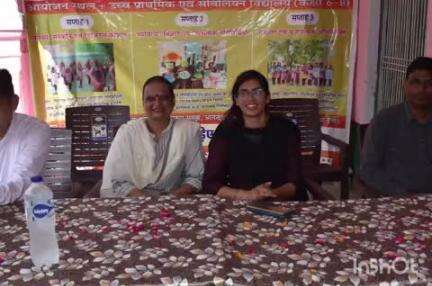 सिकंदराराऊ: अगसोली के प्राथमिक विद्यालय में समर कैंप का आयोजन, बीएसए ने छात्र-छात्राओं का बढ़ाया हौसला और दिए आगे बढ़ने के टिप्स
