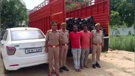 बुलंदशहर: पुलिस ने 2 शातिर चोरों को गिरफ्तार किया, कब्जे से चोरी के 47 पाइप, कैन्टर गाड़ी, 1 कार व अवैध असलहा बरामद