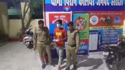 रूड़की: पिरान कलियर से पुलिस ने खुलेआम सट्टा खेल रहे एक सटोरी को किया गिरफ्तार, सट्टा सामग्री और नगदी की गई बरामद