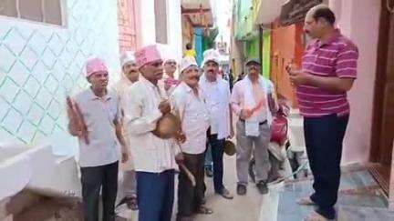 सिहोरा: खितौला में पूर्व मंडल अध्यक्ष के निवास पर प्रदर्शन, लक्ष्य जिला सिहोरा आंदोलन समिति का आज पांचवां प्रदर्शन