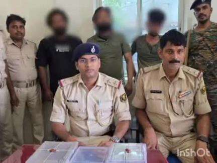 कृत्यानंद नगर: थाना पुलिस ने गुप्त सूचना के आधार पर कुशवाहा पुल के समीप एक कर के साथ तीन युवकों को देसी कट्टा के साथ किया गिरफ्तार