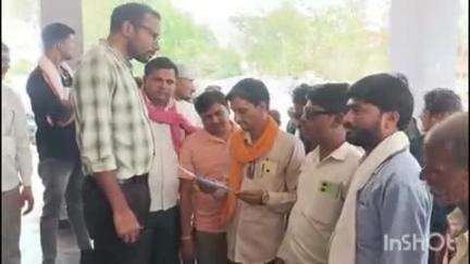 बंडा: शासकीय महाविद्यालय में भ्रष्टाचार के संबंध में प्रगति मानव कल्याण परिषद ने तहसीलदार को ज्ञापन सौंपा