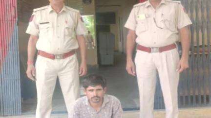 बुहाना: सिंघाना पुलिस ने अवैध देशी शराब बेचते हुए एक आरोपी को किया गिरफ्तार