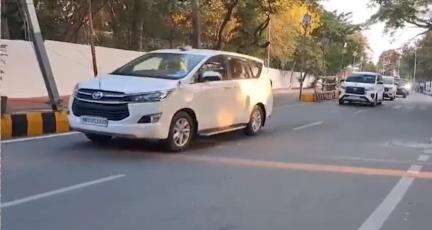 पटना ग्रामीण: पटना एयरपोर्ट से भाजपा कार्यालय तक प्रधानमंत्री नरेंद्र मोदी के कारकेड का रिहर्सल किया गया