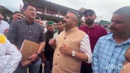 रोहड़ू: शिक्षा मंत्री रोहित ठाकुर ने बॉयज हॉस्टल रोहडू का किया निरीक्षण