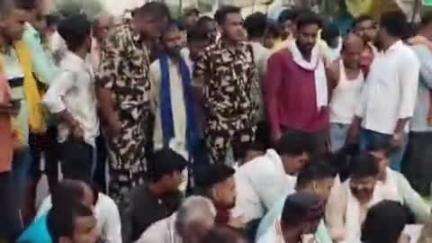 चौसा: चौसा थर्मल पावर प्लांट के मुख्य गेट पर हुई अर्जुन यादव की हत्या मामले में 8 लोगों के खिलाफ नामजद प्राथमिकी दर्ज