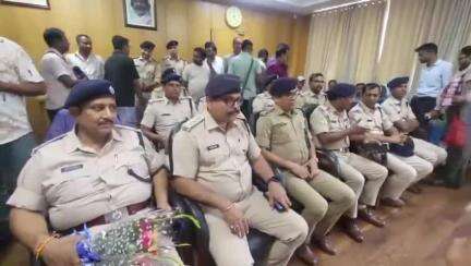 हज़ारीबाग: अंजनी अंजन ने हजारीबाग के नए पुलिस अधीक्षक के रूप में कार्यभार संभाला