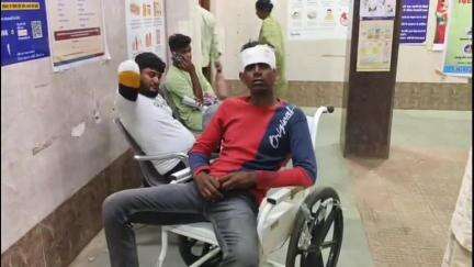 नीमच नगर: जमुनिया कला के पास दो मोटरसाइकिलों की टक्कर, तीन बाइक सवार घायल