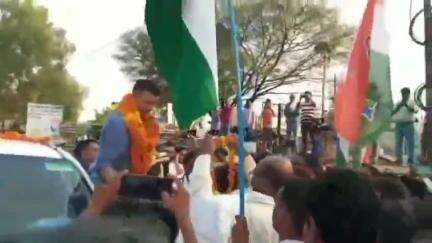 डिंडौरी: कांग्रेस कार्यकर्ताओं ने प्रदेशाध्यक्ष जीतू पटवारी का किया जोरदार स्वागत, शहर में निकाली रैली