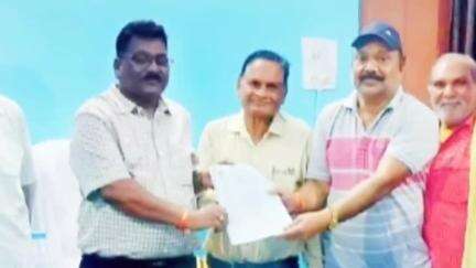 गंडई पेंशनर एसोसिएशन ने नगर पंचायत से भवन के भू-स्वामित्व दस्तावेज़ की की मांग
