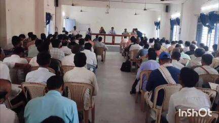 सिवनी मालवा: जनपद पंचायत सभागार में जल गंगा अभियान की समीक्षा बैठक, सीईओ टी प्रतीक राव रहे मौजूद