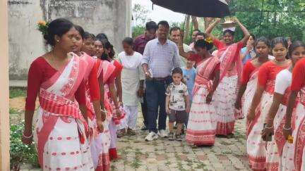 तोरपा: बारकुली पंचायत सचिवालय में 50 किशोरियों की मौजूदगी में आयोजित हुआ मासिक धर्म स्वच्छता कार्यक्रम