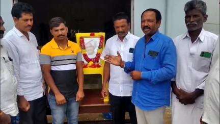నందికొట్కూరు, పాములపాడు మండలాల్లో టీడీపీ వ్యవస్థాపకులు ఎన్టీఆర్ జయంతి వేడుకలను ఘనంగా నిర్వహించిన ఆ పార్టీ నాయకులు