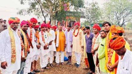 राजगढ़: राजगढ़ विधायक अमर सिंह यादव हिरणखेड़ा गांव में श्रीमद् भागवत कथा कार्यक्रम में हुए शामिल