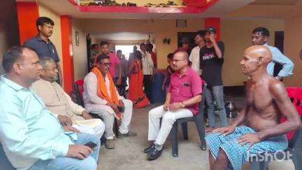गावां: सांख में बाबूलाल मरांडी ने मृतक के परिजनों से मुलाकात की