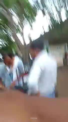 पार्किंग के नाम से डिंडोरी जिला कलेक्ट्रेट में आम जनता से 50-50 रुपए वसूली किया जा रहा है अवैध रूप से   डिंडोरीकलेक्टर