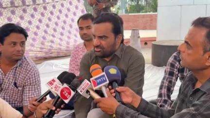 नागौर: भाजपा ने युवाओं के भरोसे को तोड़ा, सत्ता में आते ही वादों को भुलाया: नागौर सांसद हनुमान बेनीवाल का आरोप शहीद स्मारक पर