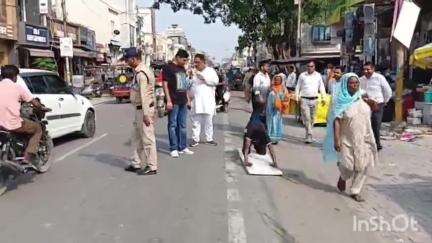 गदरपुर: पालिकाध्यक्ष ने दंडवत जा रहे युवक को सुरक्षा प्रदान की, केदारनाथ के लिए 450 किलोमीटर की दंडवत यात्रा करेगा