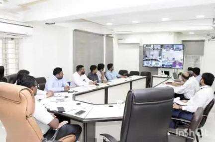 દાહોદ: આગામી સમયમાં યોજાનાર ગ્રામ પંચાયતોની સામાન્ય/ વિભાજન/ મધ્યસત્ર /પેટા ચૂંટણીની કામગીરીની સમીક્ષા અંગે વિડિયો કોન્ફરન્સ