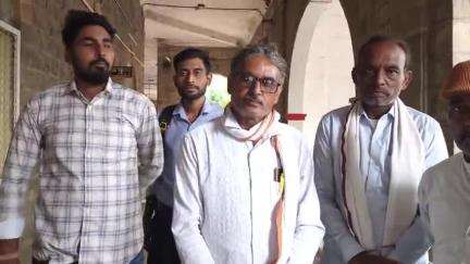 खंडवा नगर: राष्ट्रीय किसान मजदूर महासंघ ने मांगों को लेकर खंडवा कलेक्टर को ज्ञापन सौंपा
