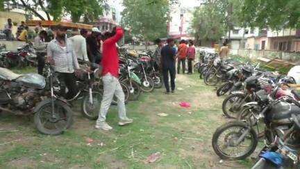 नागदा: मंडी और बिरलाग्राम थाने में 52 लावारिस बाइकों की होगी नीलामी