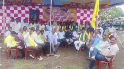 परभणी: अहिल्यादेवी होळकरांच्या नियोजित पुतळा परिसरातील अतिक्रमण हटवण्यासाठी जिल्हाधिकारी कार्यालय परिसरात धनगर समाजाचे आंदोलन
