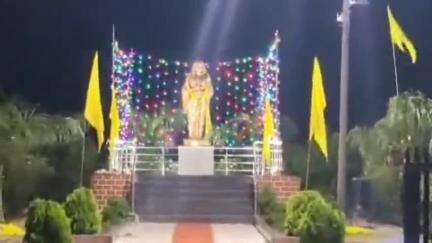कळमनूरी: येथील पुण्यश्लोक अहिल्यादेवी होळकर पुतळ्या जवळ 300 व्या जयंतीनिमित्त जय्यत तयारी