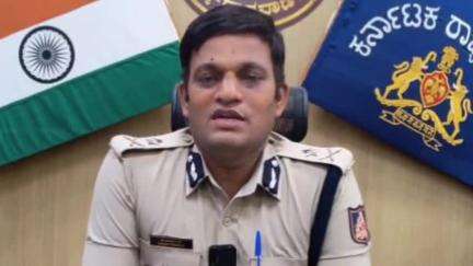 ಹುಬ್ಬಳ್ಳಿ ನಗರ: ಹೆಲ್ಮೆಟ್ ಧರಿಸಿ ಜೀವ ಉಳಿಸಿಕೊಳ್ಳಿ ನಗರದಲ್ಲಿ ಬೈಕ್ ಸವಾರರಿಗೆ ಸಲಹೆ ನೀಡಿದ ಹು-ಧಾ ಪೊಲೀಸ್ ಕಮಿಷನರ್