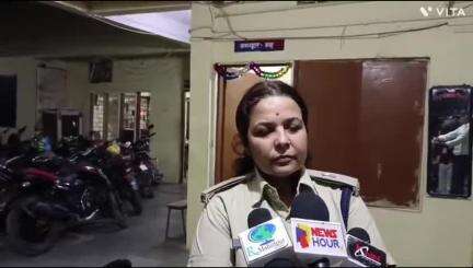 महिदपुर: थाना महिदुपर पुलिस ने पांच माह से फरार इनामी आरोपी को गिरफ्तार किया