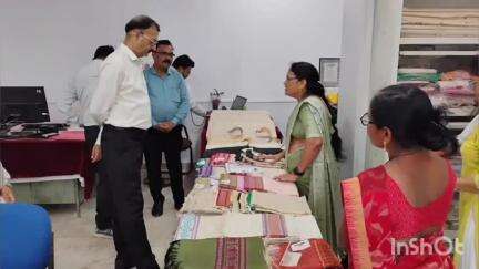 भंडारा: भंडाराचे जिल्हाधिकारी डॉ. संजय कोलते यांची एकलारी गारमेंट व माविम मोहाडीला भेट