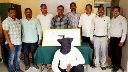 जळगाव: भिलाटी भागात गावठी पिस्तूल घेवून दहशत माजविणाऱ्यांवर कारवाई; एकाला अटक, दुसरा फरार; एमआयडीसी पोलीसात गुन्हा दाखल