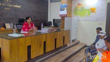 जालना: दिव्यांग घरकुल योजनेला पाच ब्रास रेती उपलब्ध करून देणार तहसीलदार छाया पवार यांची माहिती
