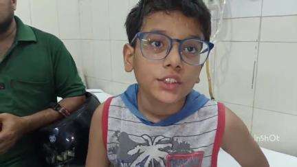 बरेली: सीबीगंज थाना क्षेत्र के छोटी बाजार निवासी बालक साइकिल चलाते समय गर्दन पर मांझा लगने से हुआ घायल
