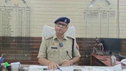 लालगंज कोतवाली पुलिस ने गैर जनपद के 2 चोरों को चोरी के सामान के साथ किया गिरफ्तार, एएसपी ने दी जानकारी