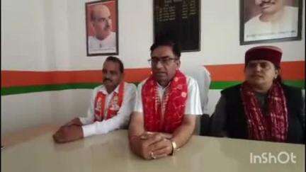 डेरा गोपीपुर: भाजपा कार्यालय देहरा में प्रदेश भाजपा सचिव सुमित शर्मा ने की प्रेस वार्ता, कांग्रेस सरकार पर किया तीखा हमला